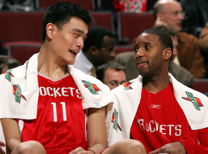 21年前的今天 火箭与魔术达成交易获得麦迪 形成姚麦组合
