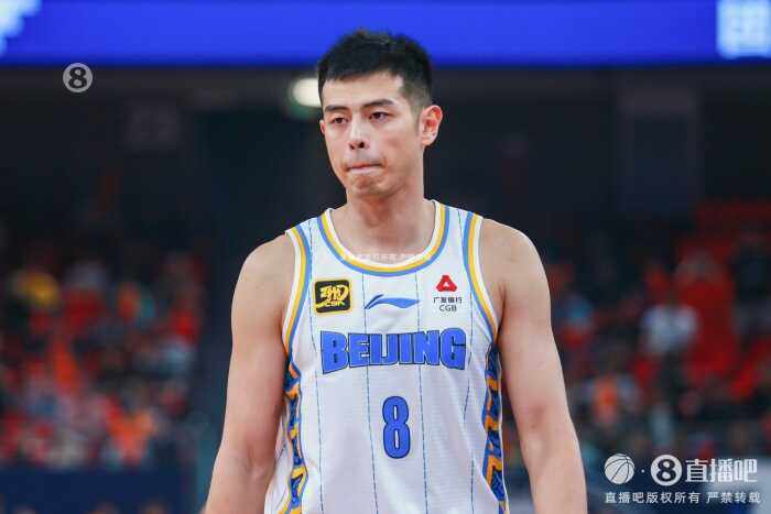 北京三位老将合同到期想续约 可能转为老将合同 球队却面临阵容选择困扰