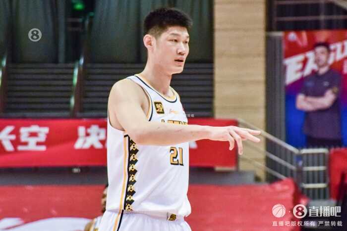 付政浩认为大秋在健康、体能和稳定性方面更胜周琦，是CBA最强的内线球员