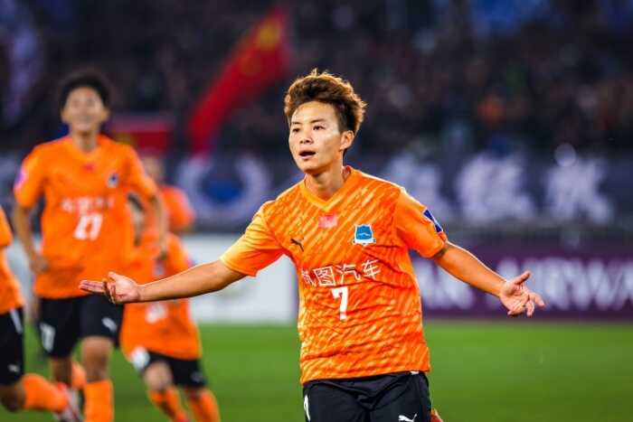 武汉女足与墨尔本城战成平局王霜在补时阶段扳平邓梦晔制造点球