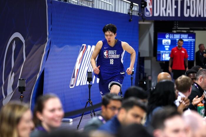 杨瀚森居然能进第47名 似乎NBA的门槛真的低得可笑