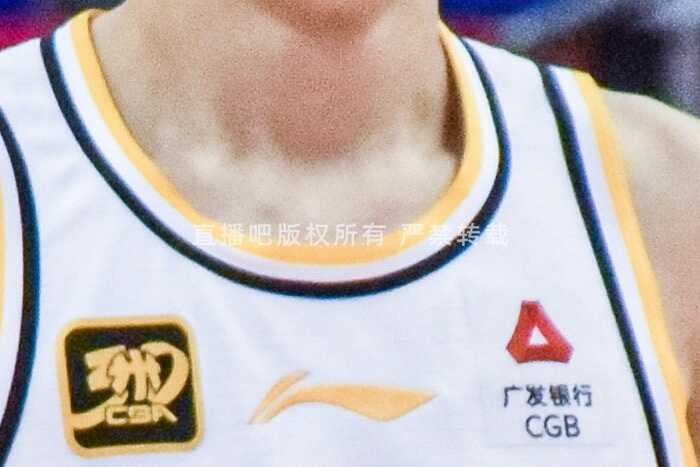 G2状态回暖 王博表示孙铭徽进行了调整 不再过于依赖外线投篮