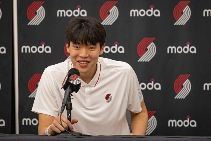 杨瀚森重返亚洲杯 整体战略上解决归化问题更显实际