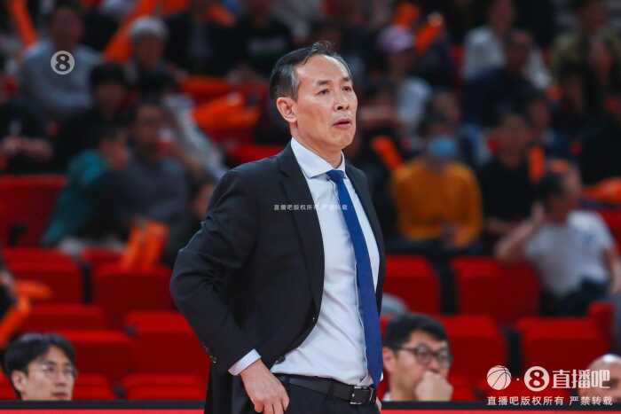 北京首钢男篮主教练许利民谈队伍潜能与进步空间