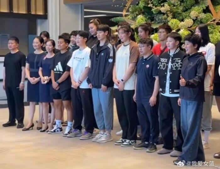 中国大运会女子篮球12人名单公布 刘禹彤领衔陈玉婕和唐子婷入选