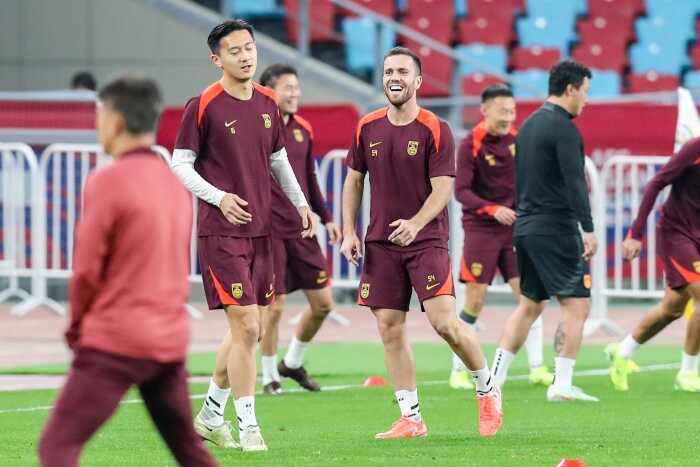 马德兴：国足要为湿度烦恼，不是气温问题