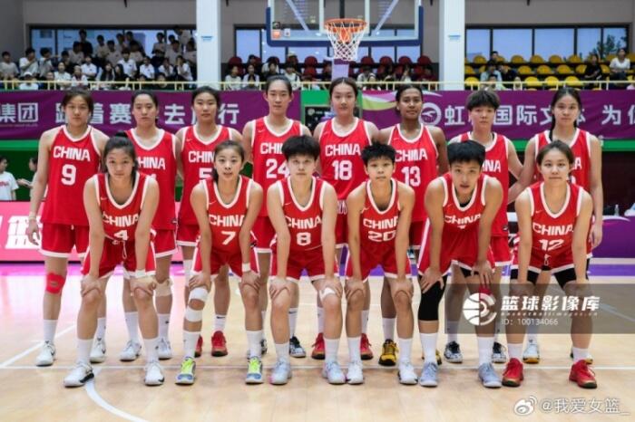 中国U19女篮世界杯12人名单公布 徐凤威担任队长 冉珂嘉 李雨汧共同领衔