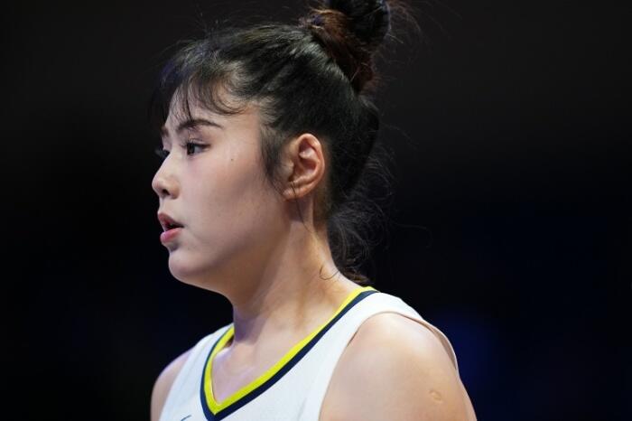 飞翼核心评价李月汝：才华横溢聪慧过人 适应力强令我欣慰