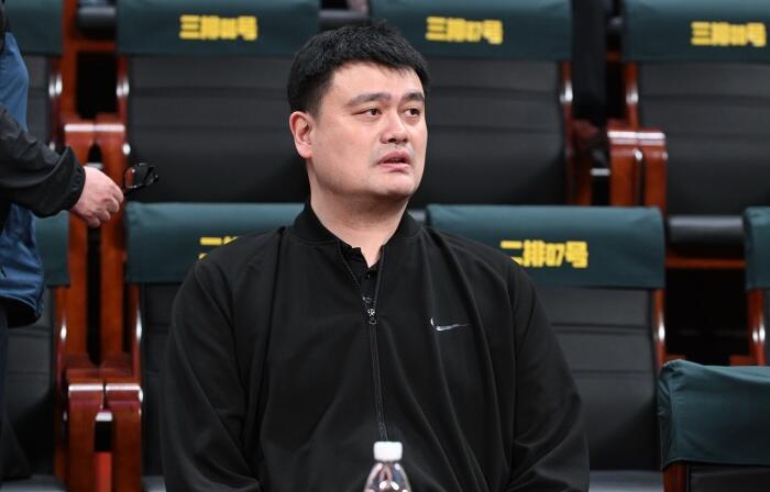 小萨和劳伦杰克逊鲤跃龙门 首届NBA未来之星邀请赛等待姚明献上精彩开幕