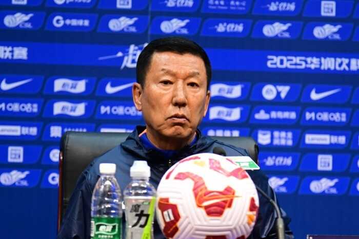 崔康熙与记者交锋：我随时準备离开 主教练的责任我独自承受